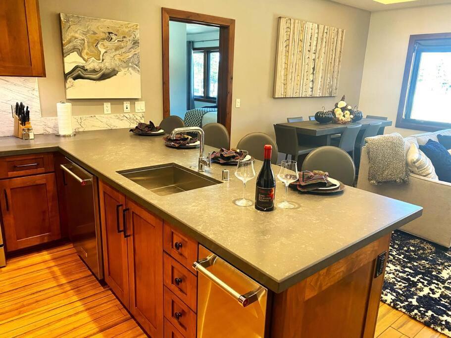 Ski In/Out - Zalanta - Great Location- 2 Hot Tubs - Heated Pool South Lake Tahoe Εξωτερικό φωτογραφία